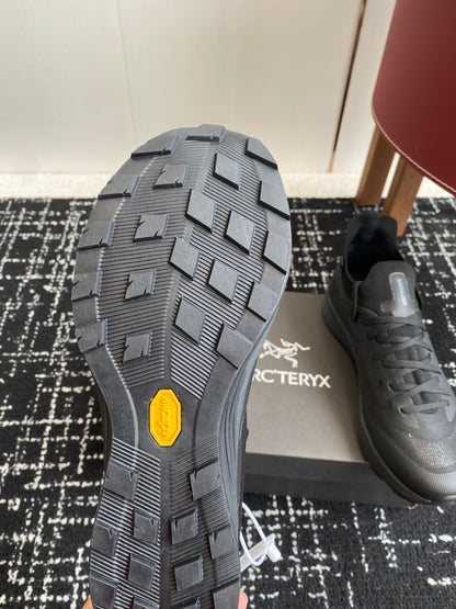 Arc'teryx Konseal Lt Hiking Shoes