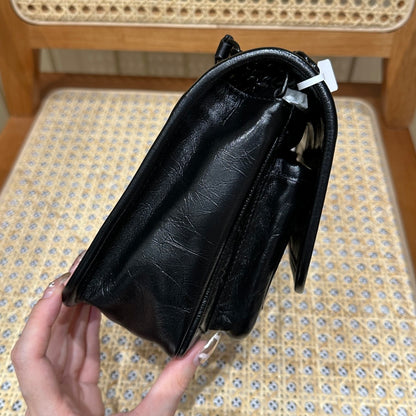 Saint Laurent Niki Baby Shoulder Bag