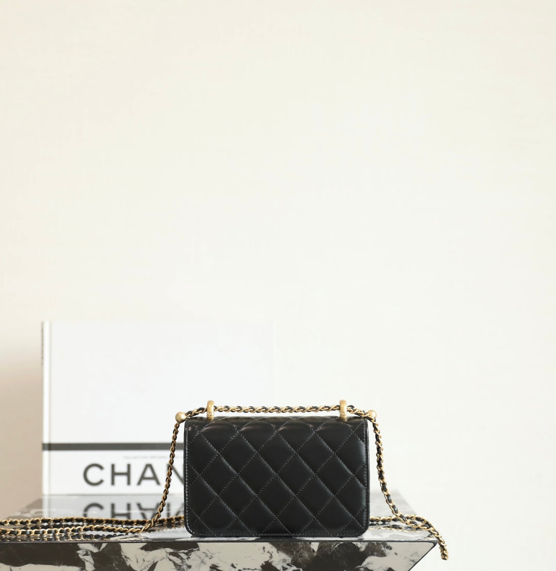 Chanel 25S Double Gold Bead Flap Bag – Spring/Summer Collection – 2025