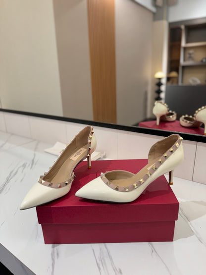 Valentino Rivet Classic Pumps