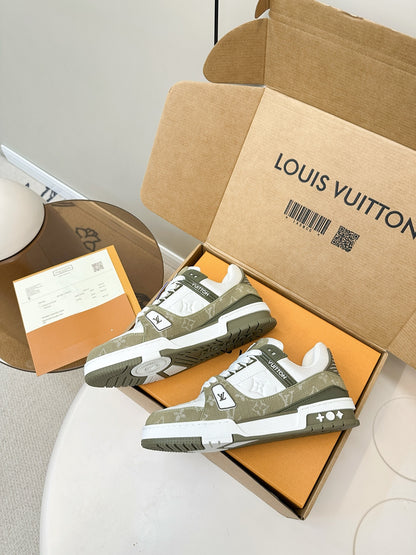 Louis Vuitton LV Trainer Sneakers
