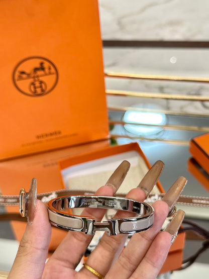 Hermès H-Letter Oval Series Bracelet
