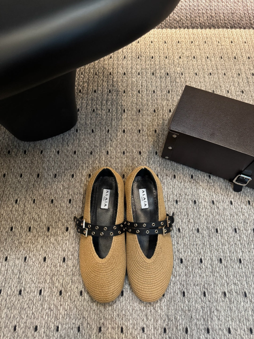 Alaïa Raffia Ballet Flats – 25FW