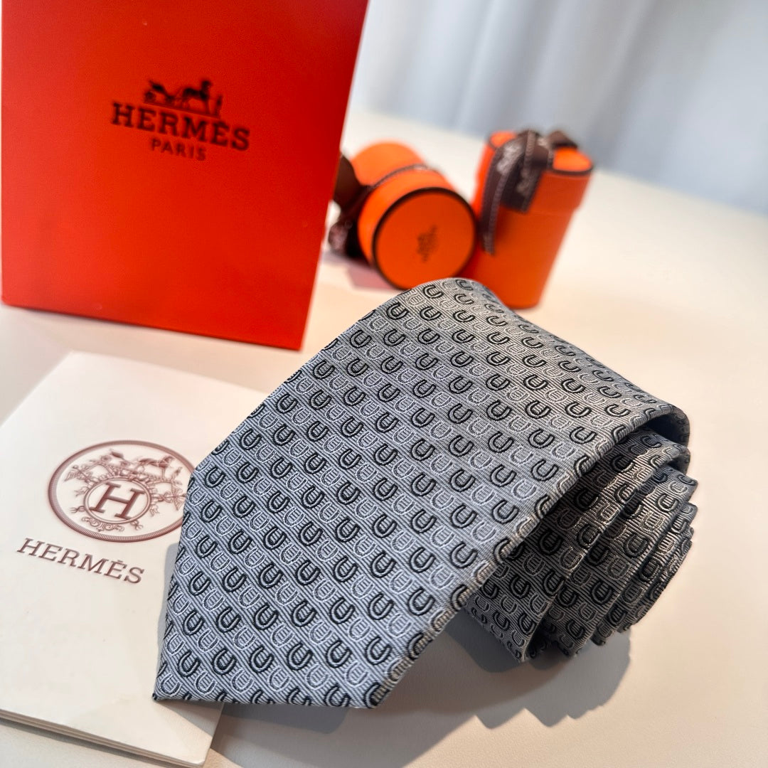 Hermès Men's 'Good Luck' New Collection Tie