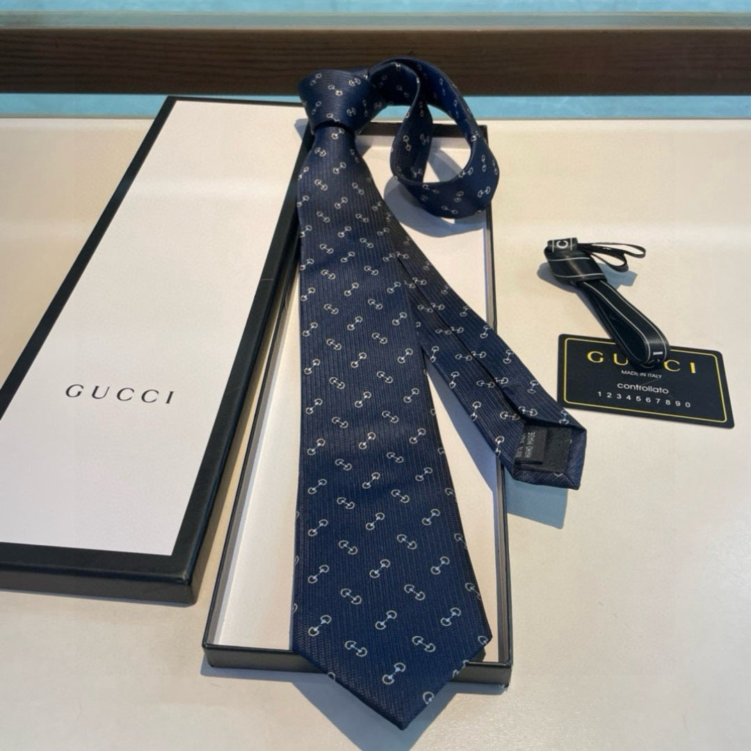 Gucci Men's Jacquard Silk Tie