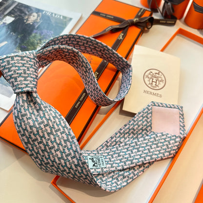Hermès Men's Printed Silk Tie Series