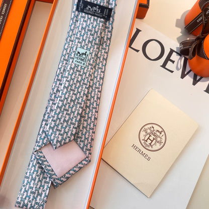 Hermès Men's Printed Silk Tie Series