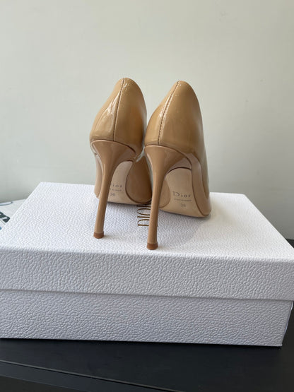Dior Pointed High-Heel Pumps – 25SS Spring/Summer Collection