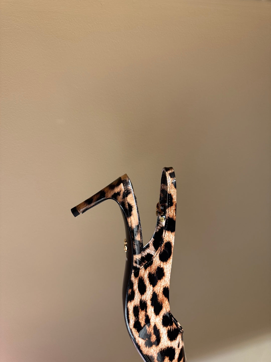 Dolce & Gabbana Retro Leopard Print Bow Pumps