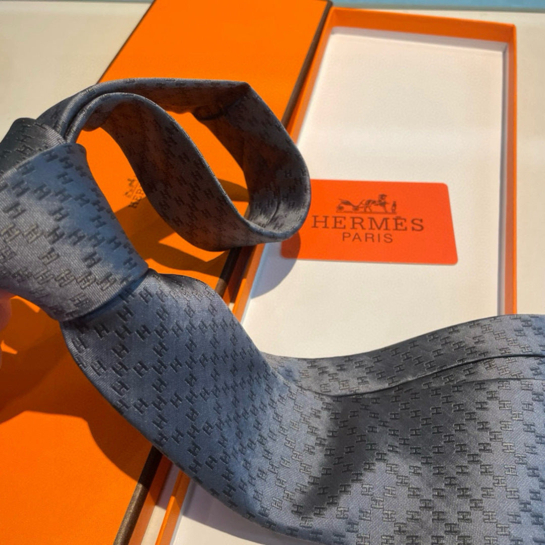 Hermès Men's Diamond H Pattern Silk Tie