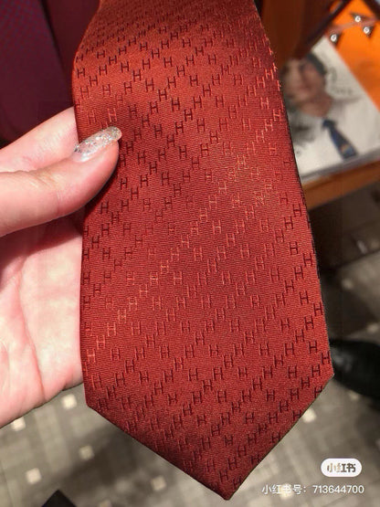 Hermès Men's Diamond H Pattern Silk Tie