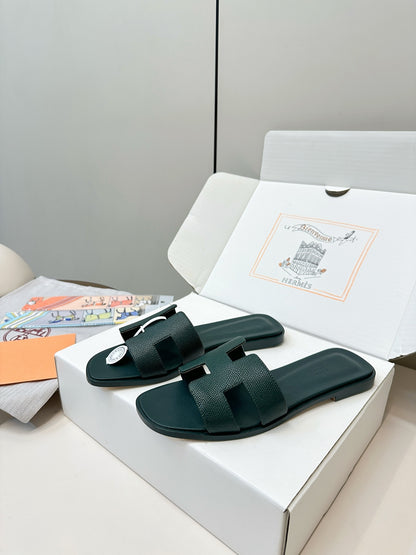 Hermès Palm Grain H-Slides