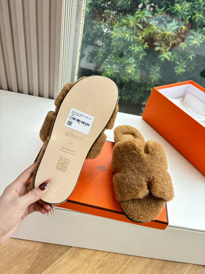 Hermès H-Shaped Fur Slippers – 2025 Collection