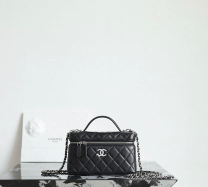 Chanel 25B LP Box Bag with Star Buckle – Autumn/Winter Collection