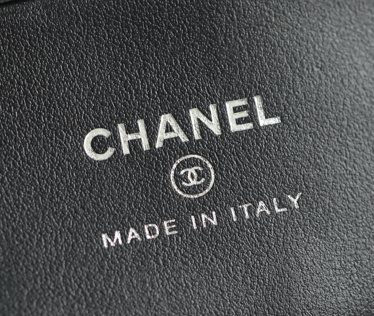 Chanel 25B LP Box Bag with Star Buckle – Autumn/Winter Collection