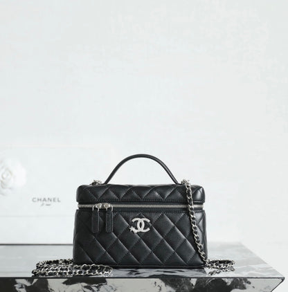 Chanel 25B LP Box Bag with Star Buckle – Autumn/Winter Collection