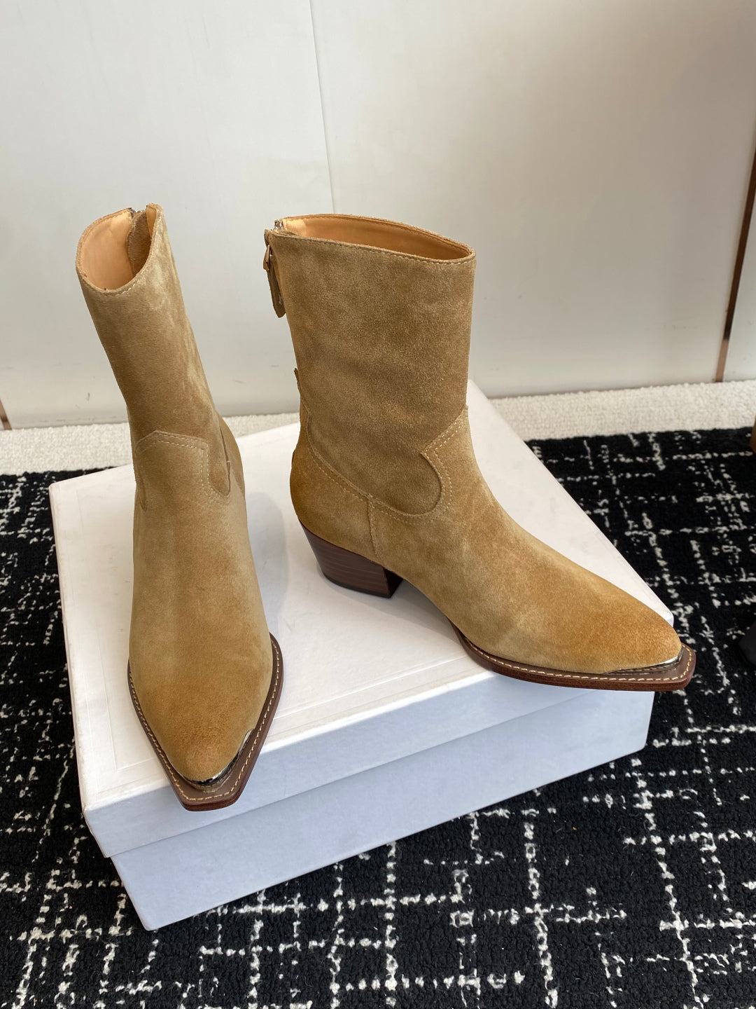 Celine Retro Chunky Chelsea Ankle Boots – 25SS