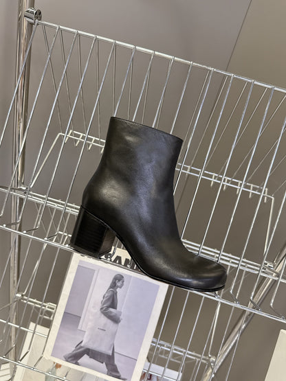 Loewe 2025FW Calfskin Fashion Boots – Autumn/Winter Collection – 2025FW