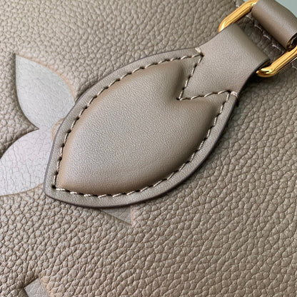 Louis Vuitton Onthego Monogram Tote