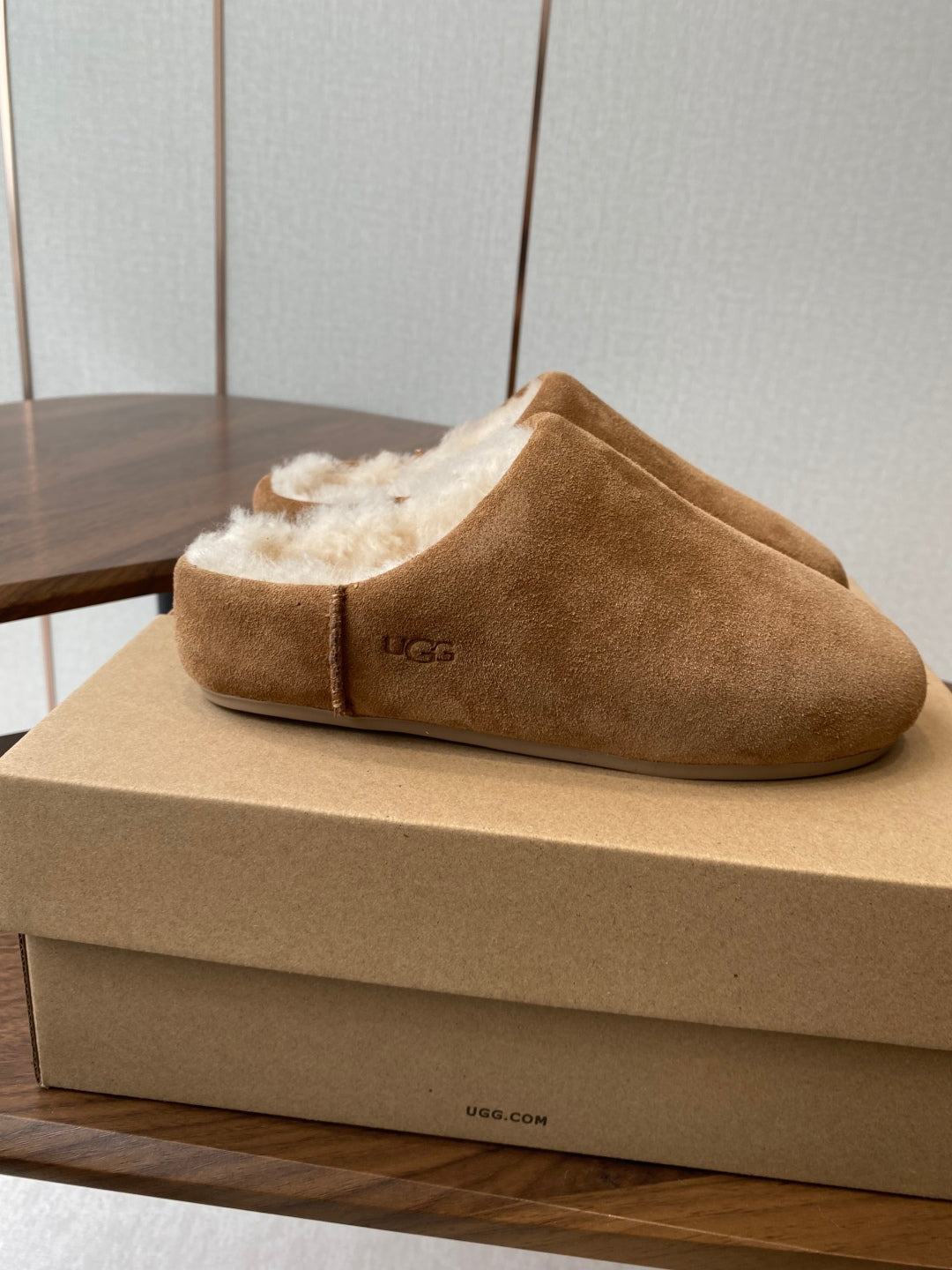 UGG Ansley Suede Mule Slippers – 25FW