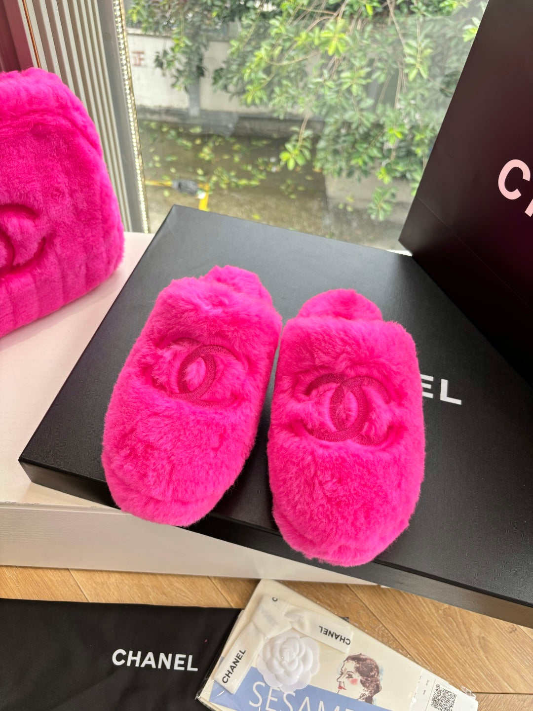 Chanel Wool Fur Slippers – 25FW