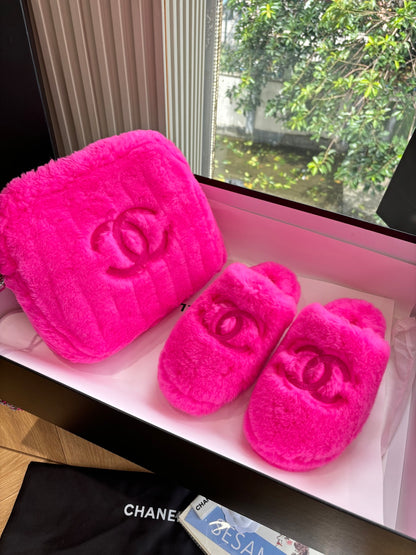 Chanel Wool Fur Slippers – 25FW