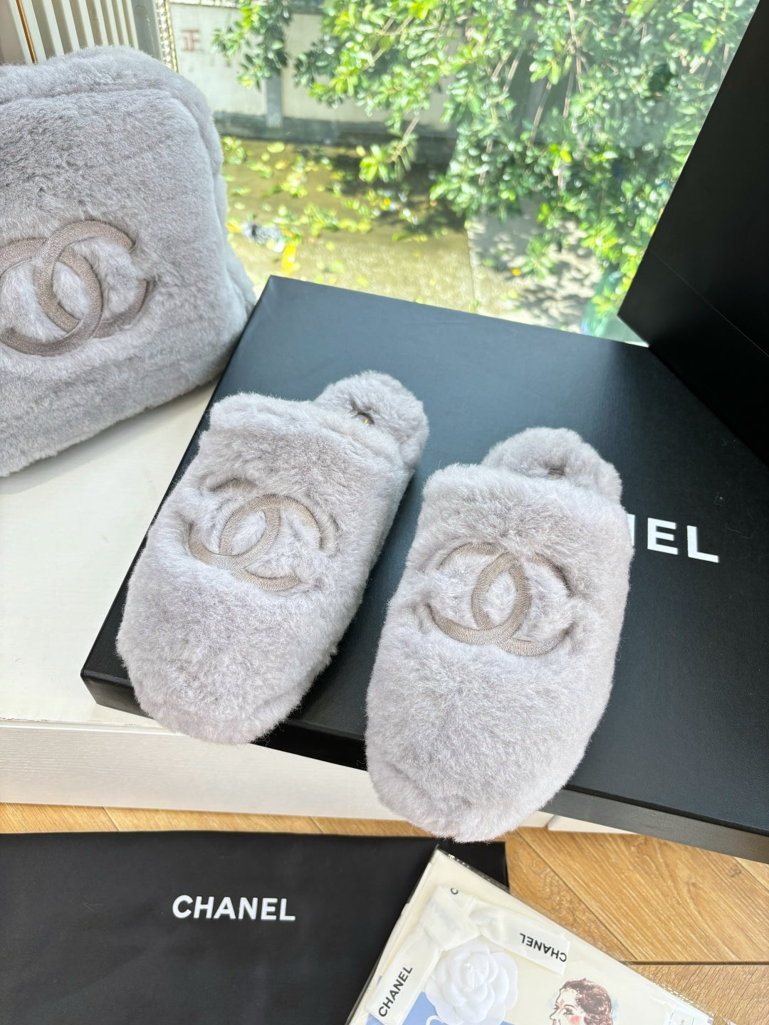 Chanel Wool Fur Slippers – 25FW