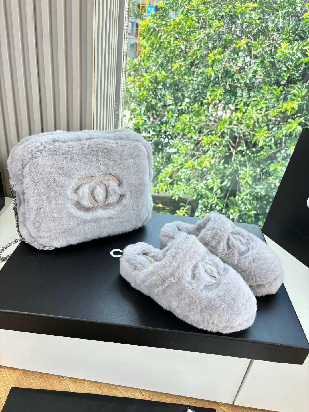 Chanel Wool Fur Slippers – 25FW