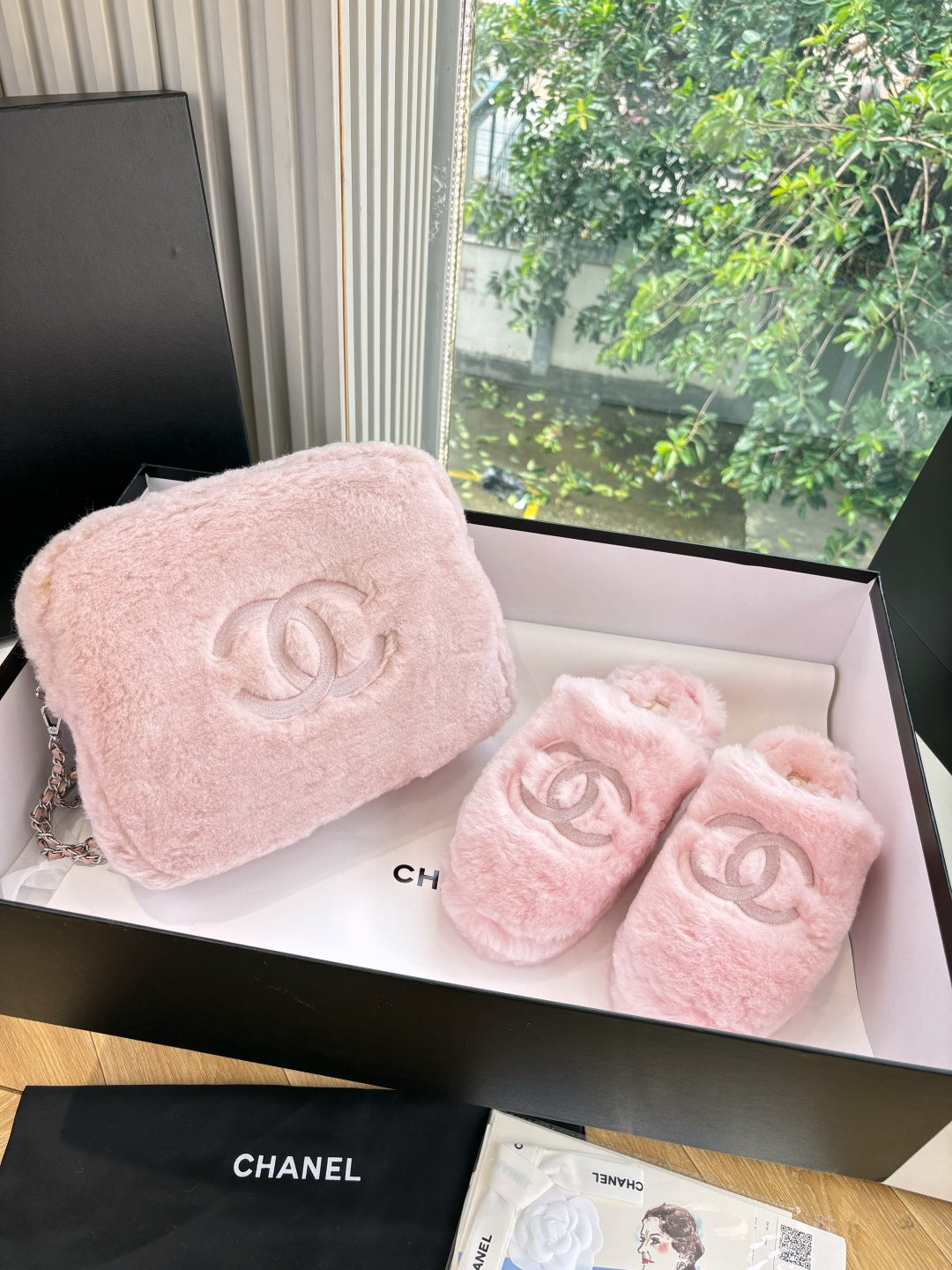 Chanel Wool Fur Slippers – 25FW