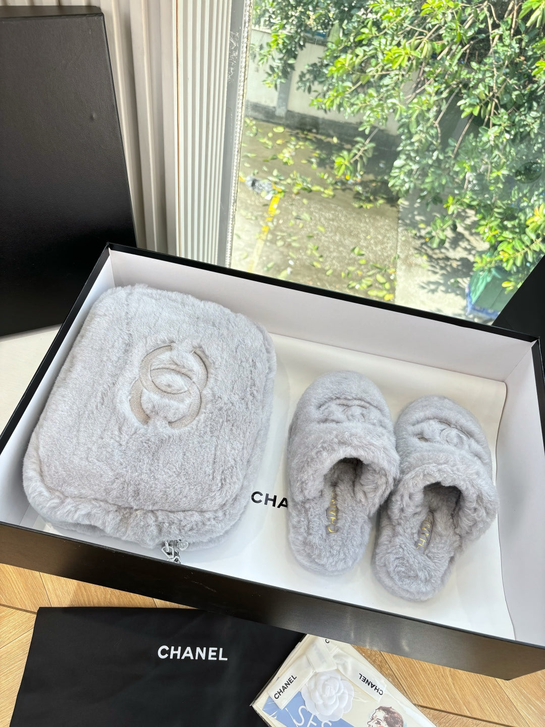 Chanel Wool Fur Slippers – 25FW