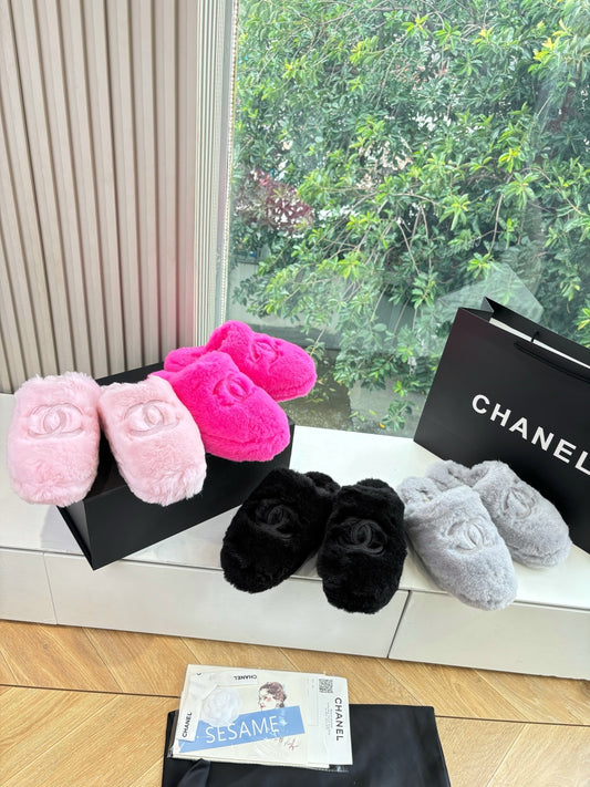 Chanel Wool Fur Slippers – 25FW
