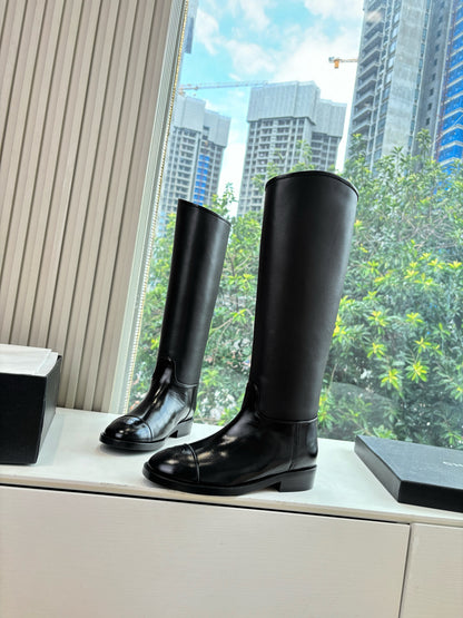 Chanel Chelsea Knight Boots – Autumn/Winter Collection