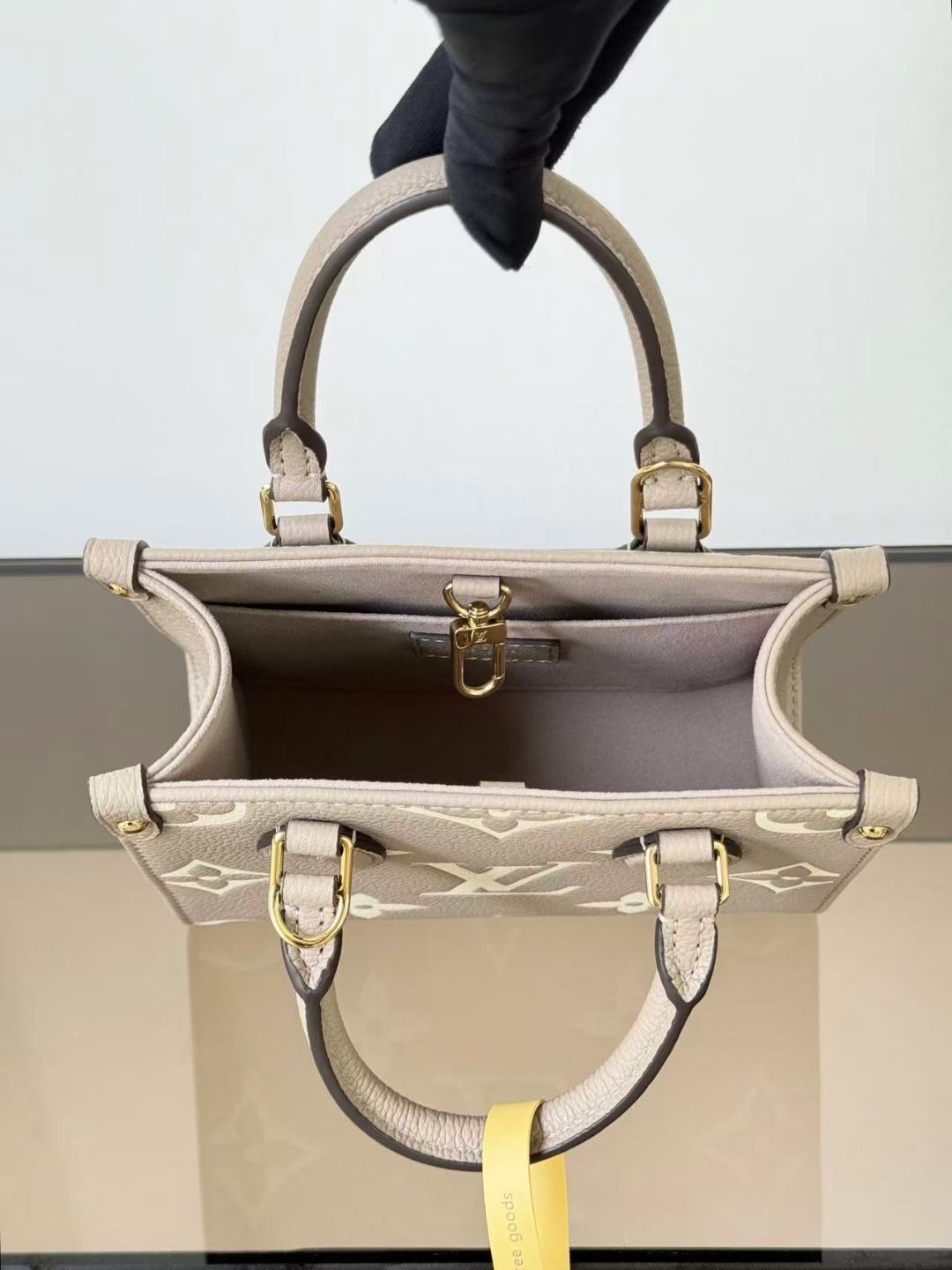 Louis Vuitton OnTheGo BB Handbag