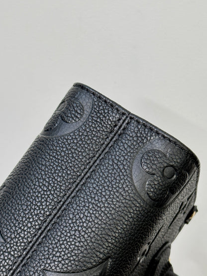 Louis Vuitton OnTheGo BB Handbag