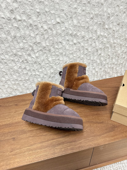 UGG Closed-Toe Fur-Lined Slippers – Autumn/Winter Collection