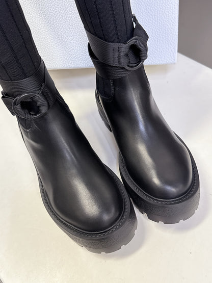 Dior Autumn/Winter Knight Knee-High Boots