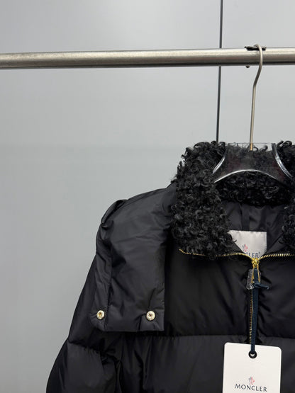 Moncler Briant Women's Hooded Down Coat – 2025 Collection