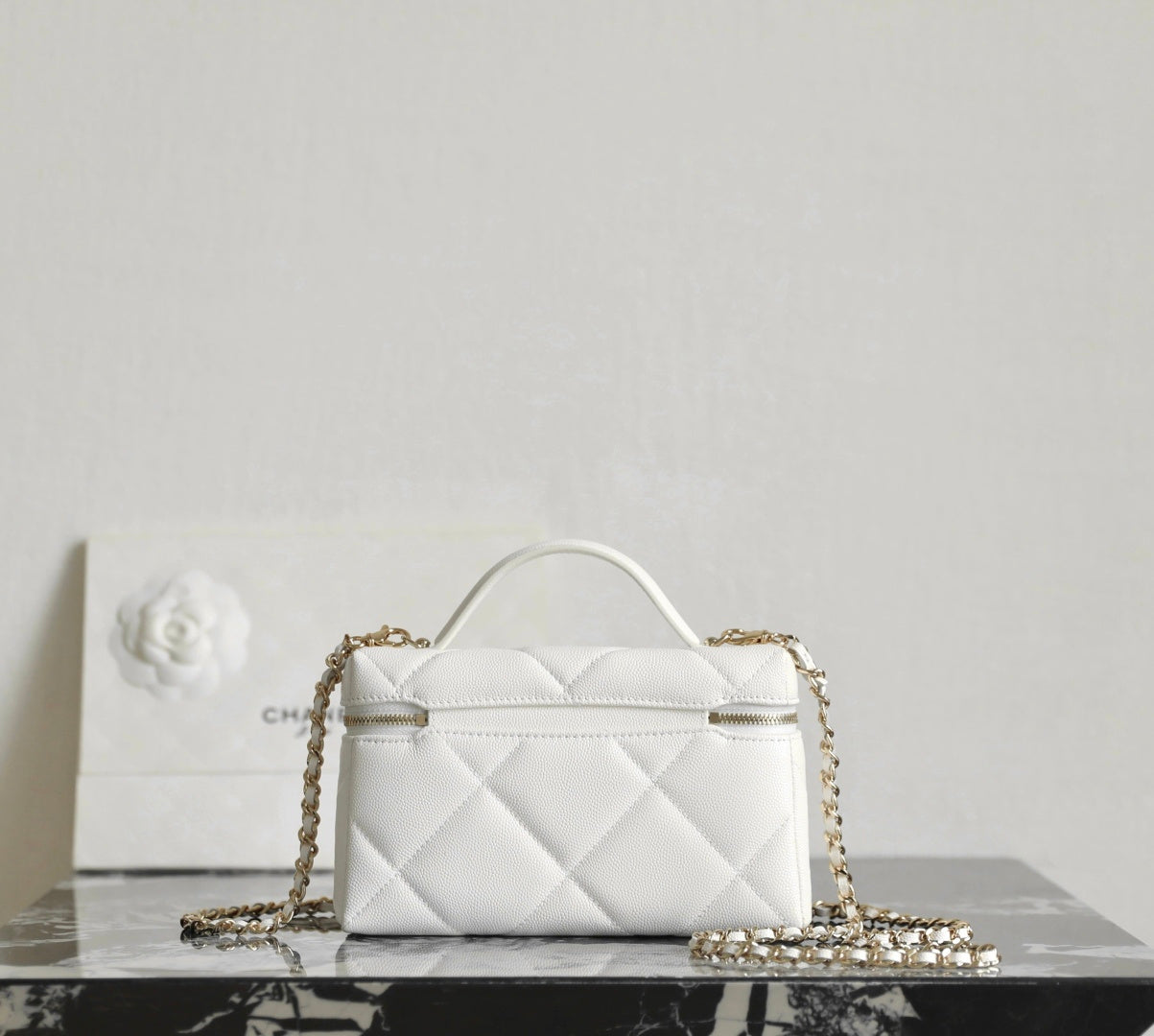 Chanel 25K Large Quilt Lunchbox Chain Bag