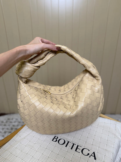 Bottega Veneta Teen Jodie Shoulder Bag
