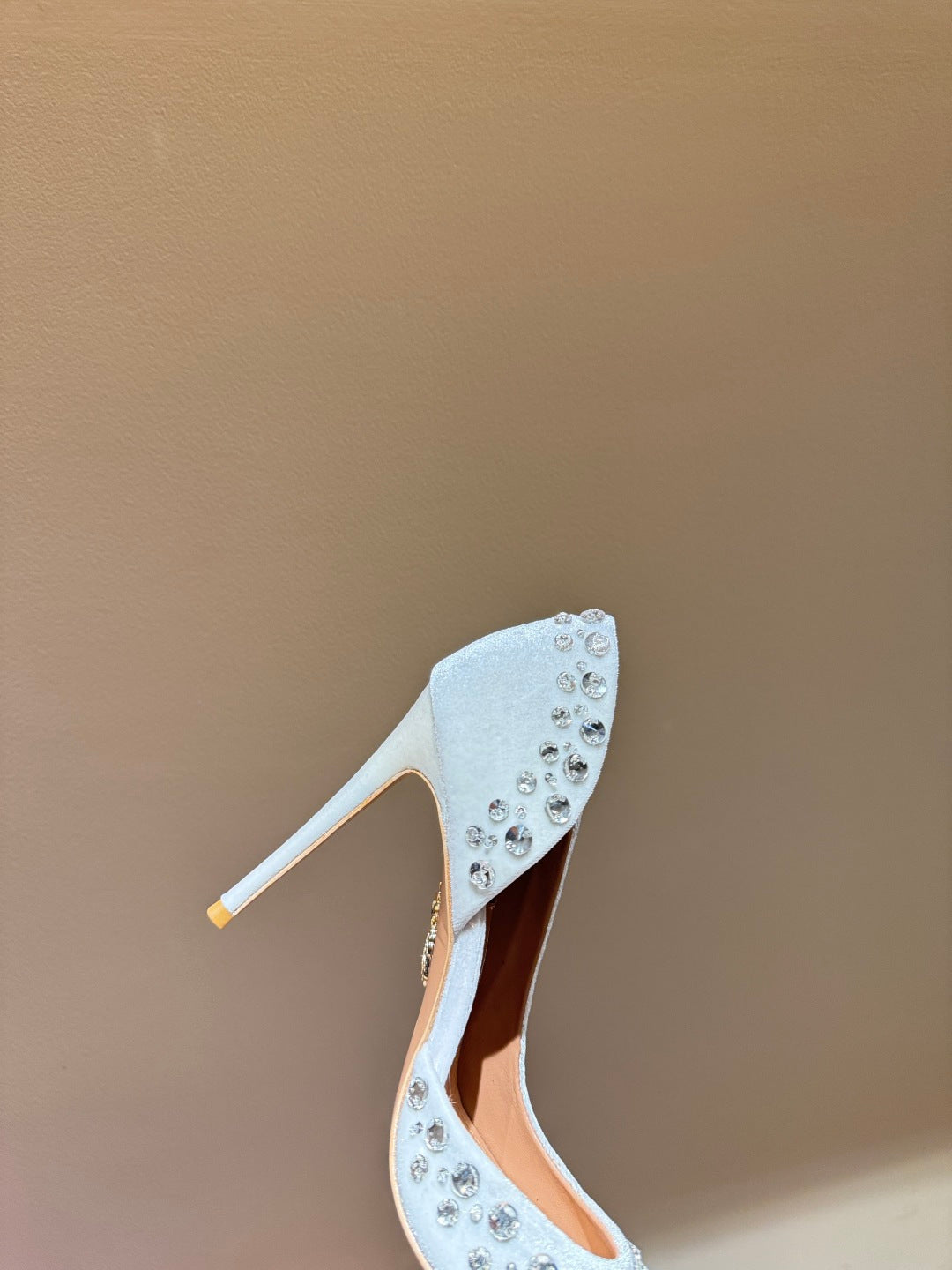 Aquazzura Butterfly Velvet Heeled Sandals – 2025 Spring/Summer Collection