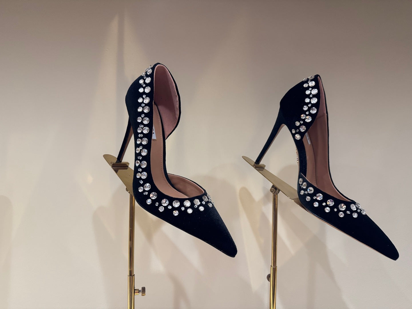 Aquazzura Butterfly Velvet Heeled Sandals – 2025 Spring/Summer Collection