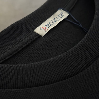 Moncler Small Logo Crewneck T-Shirt – 2026SS