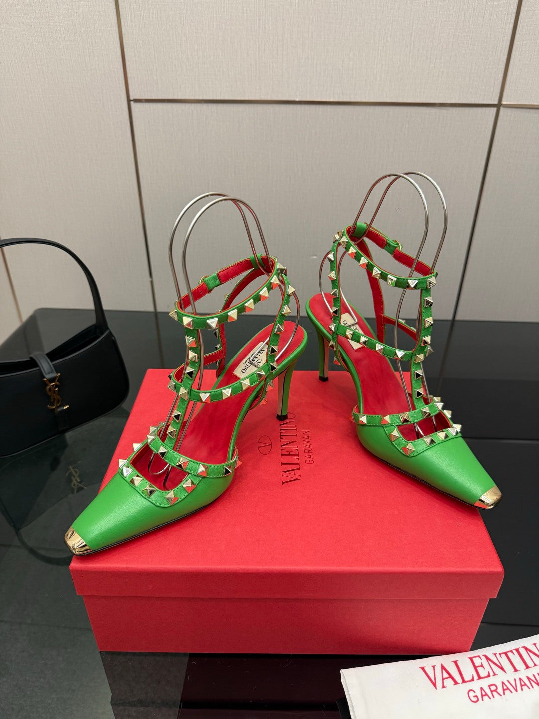 Valentino VLogo Signature Classic Sandals – Spring/Summer Collection