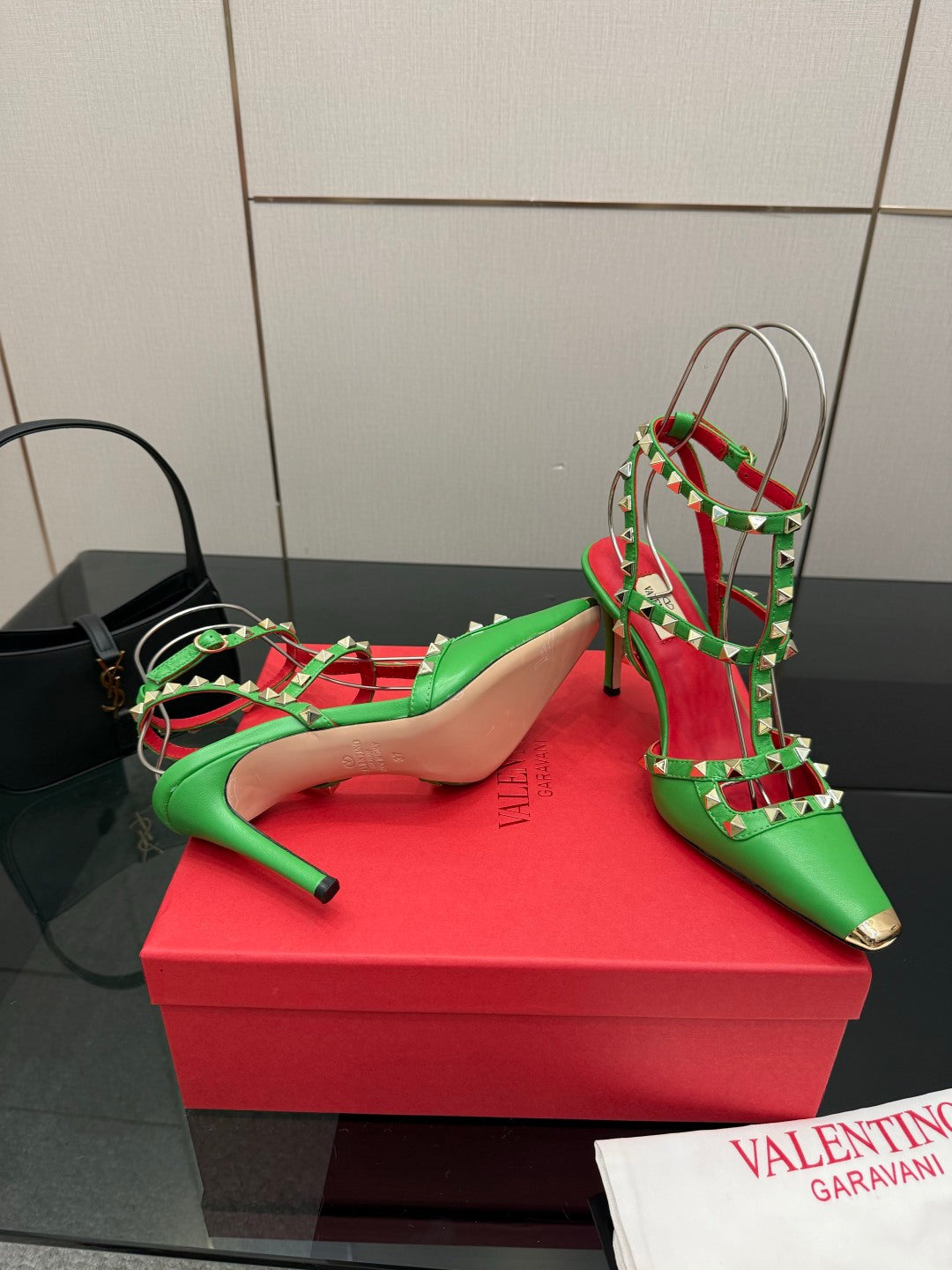 Valentino VLogo Signature Classic Sandals – Spring/Summer Collection