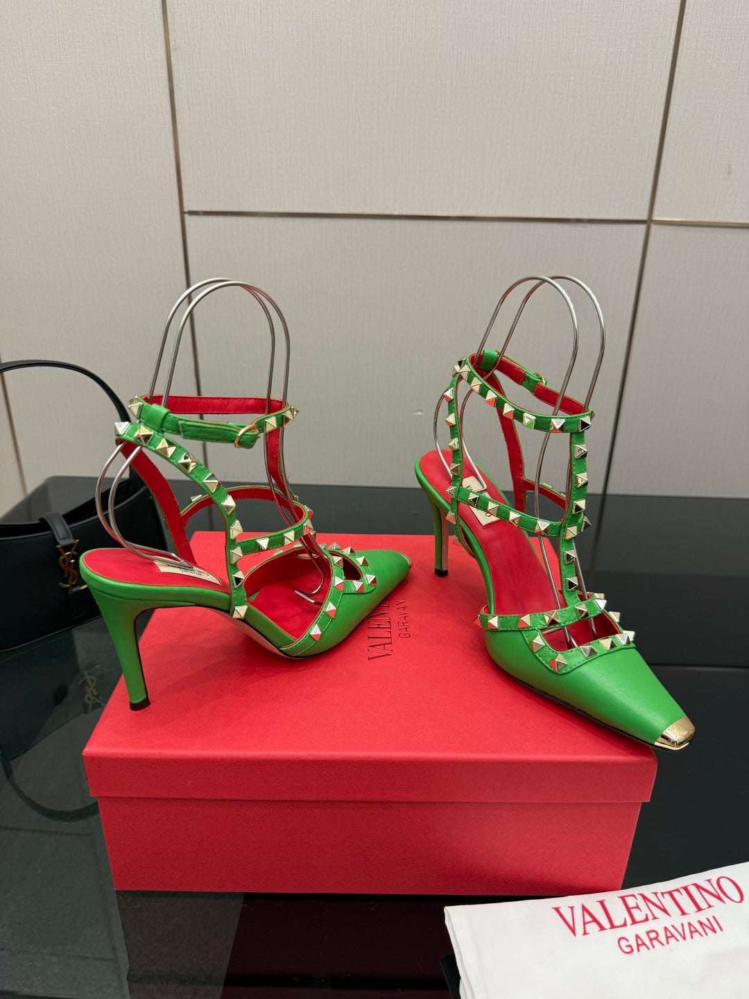 Valentino VLogo Signature Classic Sandals – Spring/Summer Collection