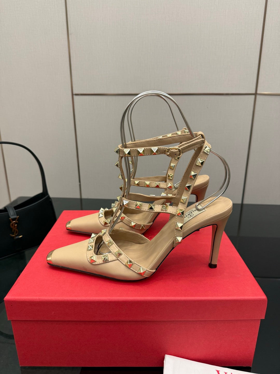 Valentino VLogo Signature Classic Sandals – Spring/Summer Collection
