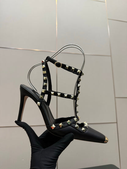 Valentino VLogo Signature Classic Sandals – Spring/Summer Collection