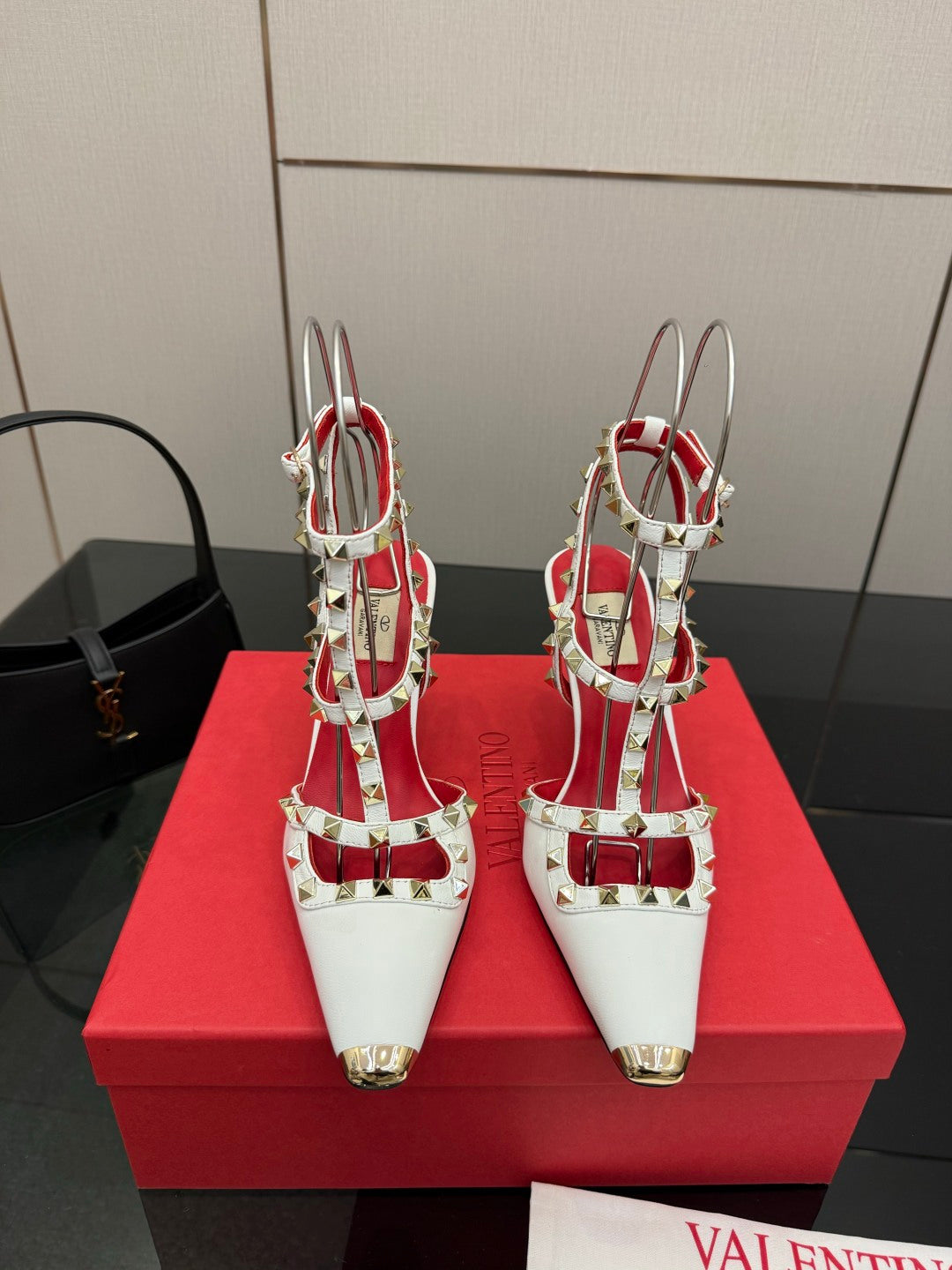 Valentino VLogo Signature Classic Sandals – Spring/Summer Collection