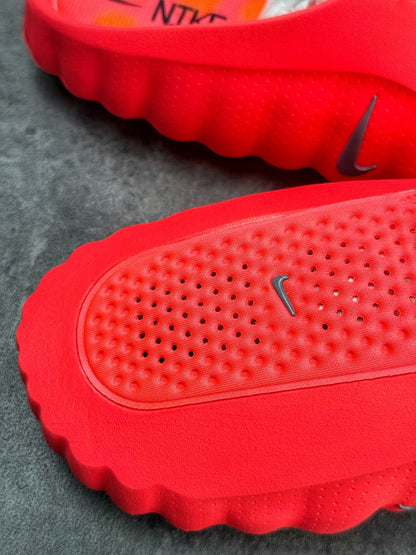 Nike Mind 001 Massage Clogs – Red