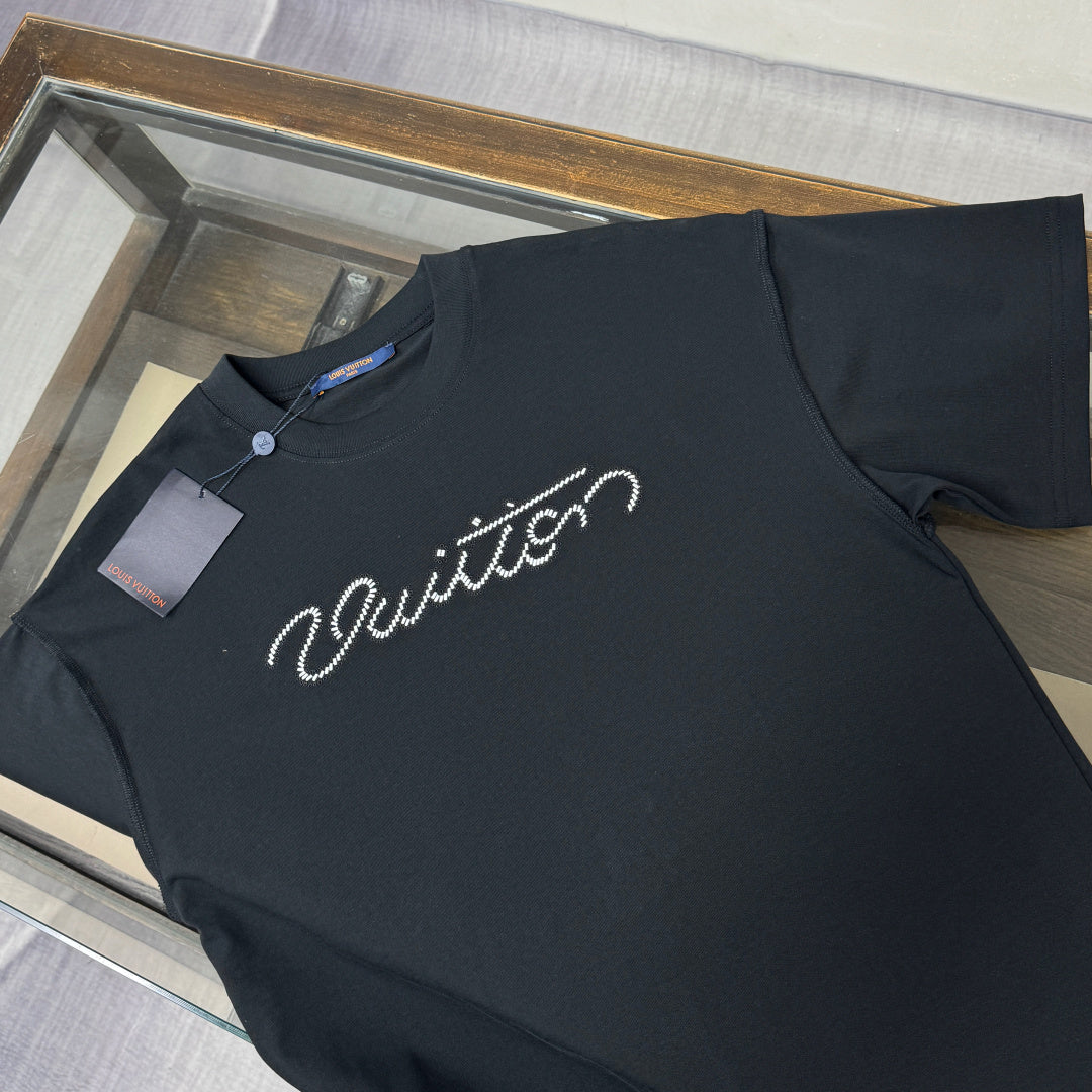 Louis Vuitton Embroidered Logo Oversized T-Shirt – Summer Collection – 26SS